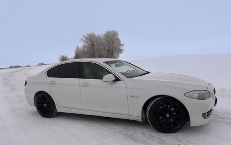 BMW 5 серия, 2010 год, 1 290 000 рублей, 4 фотография