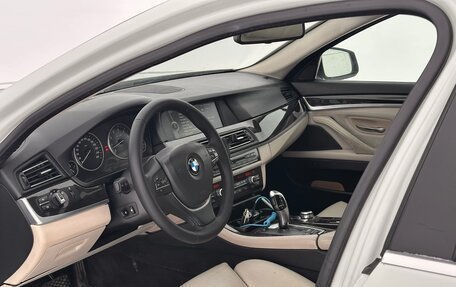 BMW 5 серия, 2010 год, 1 290 000 рублей, 13 фотография