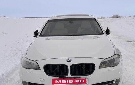 BMW 5 серия, 2010 год, 1 290 000 рублей, 3 фотография