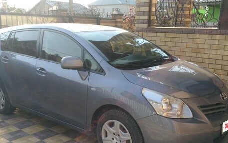 Toyota Verso I, 2012 год, 1 350 000 рублей, 4 фотография