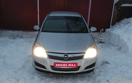 Opel Astra H, 2011 год, 600 000 рублей, 1 фотография