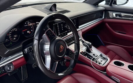 Porsche Panamera II рестайлинг, 2017 год, 6 000 000 рублей, 4 фотография