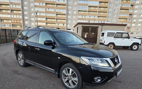 Nissan Pathfinder, 2015 год, 1 650 000 рублей, 4 фотография