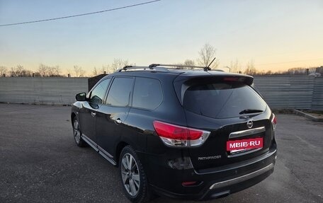 Nissan Pathfinder, 2015 год, 1 650 000 рублей, 7 фотография