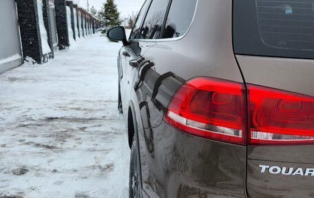 Volkswagen Touareg III, 2011 год, 1 930 000 рублей, 7 фотография