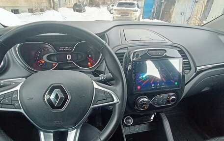 Renault Kaptur I рестайлинг, 2021 год, 1 899 000 рублей, 12 фотография