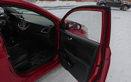 Hyundai Solaris II рестайлинг, 2018 год, 1 250 000 рублей, 7 фотография