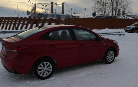 Hyundai Solaris II рестайлинг, 2018 год, 1 250 000 рублей, 9 фотография