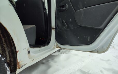 Renault Logan I, 2015 год, 370 000 рублей, 3 фотография