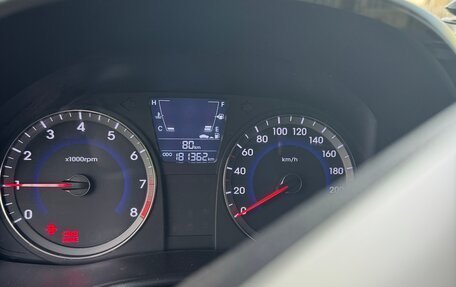 Hyundai Solaris II рестайлинг, 2013 год, 570 000 рублей, 3 фотография