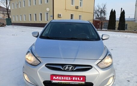 Hyundai Solaris II рестайлинг, 2013 год, 695 000 рублей, 4 фотография