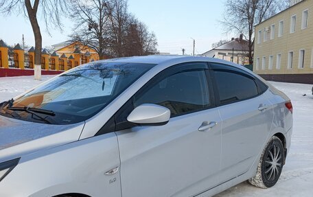 Hyundai Solaris II рестайлинг, 2013 год, 695 000 рублей, 7 фотография