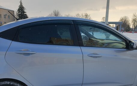 Hyundai Solaris II рестайлинг, 2013 год, 695 000 рублей, 13 фотография