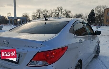 Hyundai Solaris II рестайлинг, 2013 год, 695 000 рублей, 11 фотография
