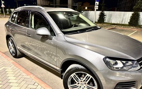 Volkswagen Touareg III, 2012 год, 2 400 000 рублей, 4 фотография