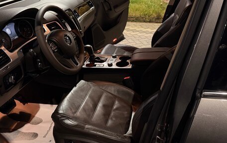 Volkswagen Touareg III, 2012 год, 2 400 000 рублей, 14 фотография