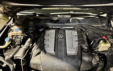 Volkswagen Touareg III, 2012 год, 2 400 000 рублей, 13 фотография