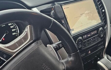 Mitsubishi Pajero Sport III рестайлинг, 2019 год, 3 300 000 рублей, 9 фотография