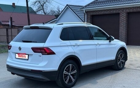 Volkswagen Tiguan II, 2017 год, 2 399 000 рублей, 5 фотография