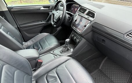 Volkswagen Tiguan II, 2017 год, 2 399 000 рублей, 15 фотография