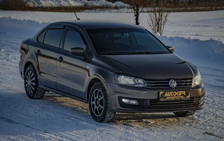 Volkswagen Polo VI (EU Market), 2018 год, 950 000 рублей, 2 фотография