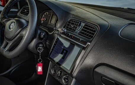 Volkswagen Polo VI (EU Market), 2018 год, 950 000 рублей, 19 фотография