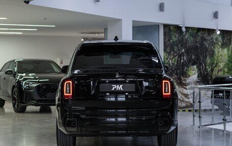 Rolls-Royce Cullinan, 2025 год, 89 900 000 рублей, 6 фотография