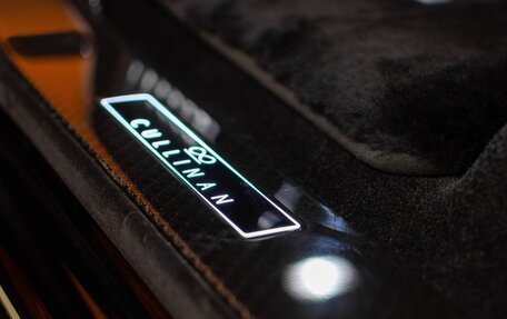 Rolls-Royce Cullinan, 2025 год, 89 900 000 рублей, 22 фотография