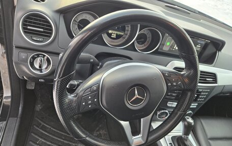 Mercedes-Benz C-Класс, 2013 год, 1 500 000 рублей, 10 фотография