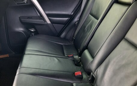 Toyota RAV4, 2013 год, 1 990 000 рублей, 2 фотография