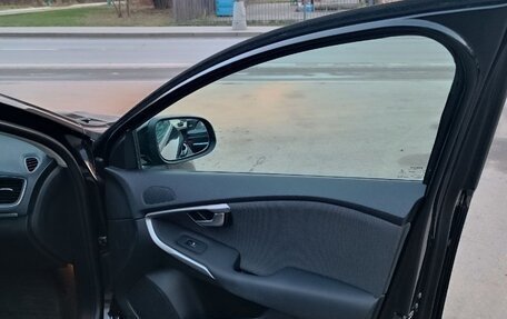 Volvo V40 II рестайлинг, 2014 год, 1 390 000 рублей, 12 фотография