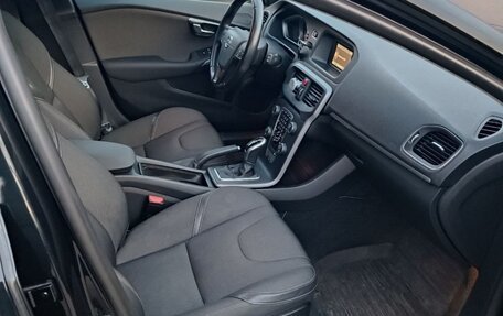 Volvo V40 II рестайлинг, 2014 год, 1 390 000 рублей, 9 фотография