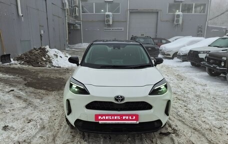 Toyota Yaris Cross, 2021 год, 2 000 000 рублей, 5 фотография