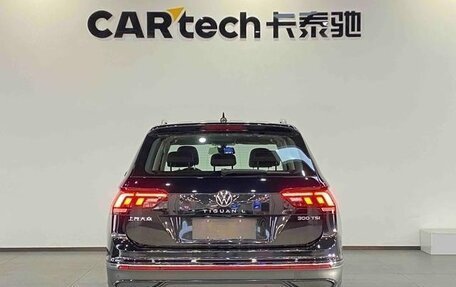 Volkswagen Tiguan II, 2023 год, 2 280 000 рублей, 5 фотография