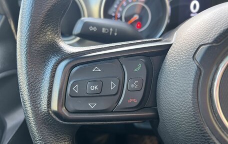 Jeep Wrangler, 2018 год, 2 900 000 рублей, 15 фотография