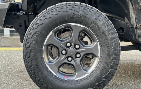 Jeep Wrangler, 2018 год, 2 900 000 рублей, 25 фотография