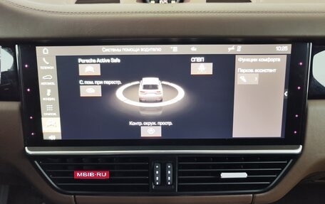 Porsche Cayenne III, 2020 год, 10 999 000 рублей, 14 фотография