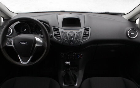 Ford Fiesta, 2015 год, 890 000 рублей, 7 фотография