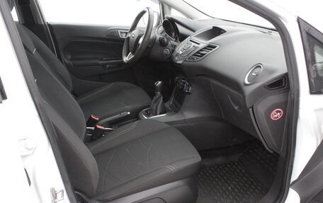 Ford Fiesta, 2015 год, 890 000 рублей, 5 фотография