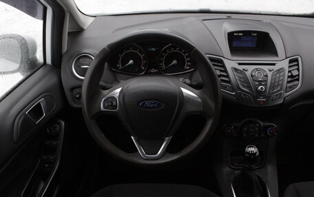 Ford Fiesta, 2015 год, 890 000 рублей, 8 фотография