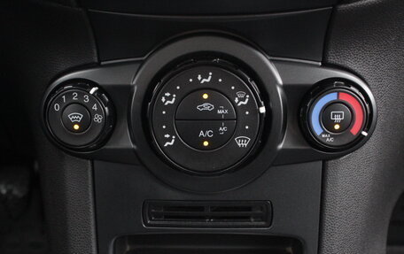 Ford Fiesta, 2015 год, 890 000 рублей, 14 фотография