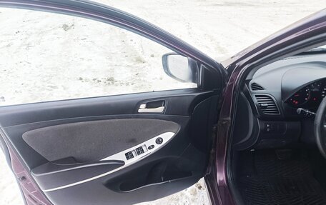 Hyundai Solaris II рестайлинг, 2011 год, 619 000 рублей, 11 фотография