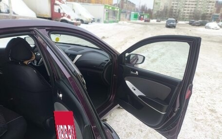 Hyundai Solaris II рестайлинг, 2011 год, 619 000 рублей, 10 фотография