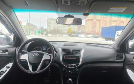 Hyundai Solaris II рестайлинг, 2011 год, 619 000 рублей, 14 фотография