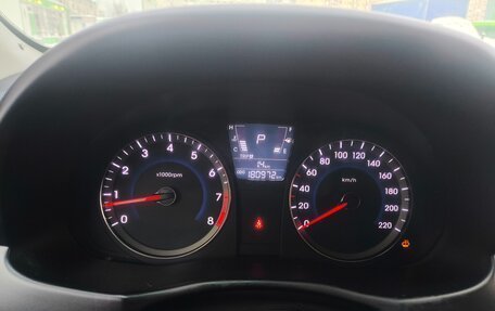 Hyundai Solaris II рестайлинг, 2011 год, 619 000 рублей, 15 фотография