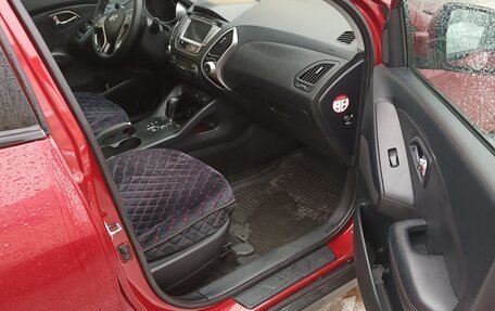 Hyundai ix35 I рестайлинг, 2010 год, 899 999 рублей, 9 фотография