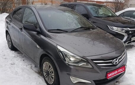 Hyundai Solaris II рестайлинг, 2015 год, 1 200 000 рублей, 1 фотография