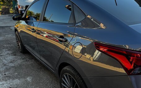 Hyundai Solaris II рестайлинг, 2021 год, 1 750 000 рублей, 5 фотография