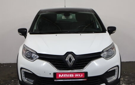 Renault Kaptur I рестайлинг, 2017 год, 899 000 рублей, 2 фотография