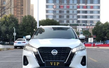 Nissan Kicks I, 2023 год, 1 200 000 рублей, 2 фотография